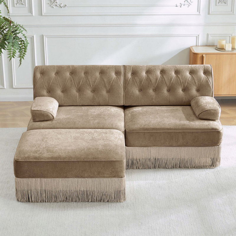 Canapé Chesterfield en L en velours respirant avec jupe à pampilles, Chameau