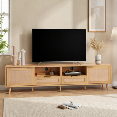 Meuble télé en rotin pour téléviseur de 85 po ou moins, console multimédia de style campagne moderne, centre de divertissement avec pieds en bois massif, meuble télé pour le salon, cinéma maison
