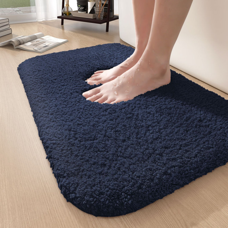 Tapis pour salle de bain Gaenside, L 36 po x l 24 po, Bleu marine