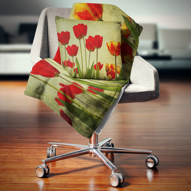 Fleurs grunge - Coussin imprimé floral, 16 po x 1 po, Coussin décoratif