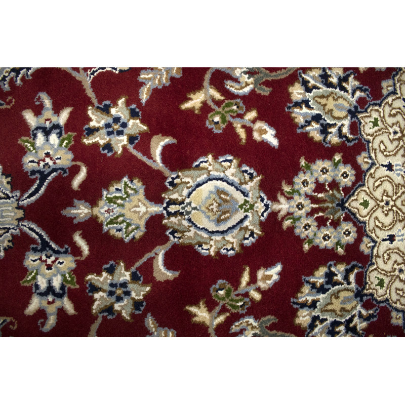 Tapis rouge en laine noué à la main Broņislava, Rectangle 7 pi 9 po x 10 pi