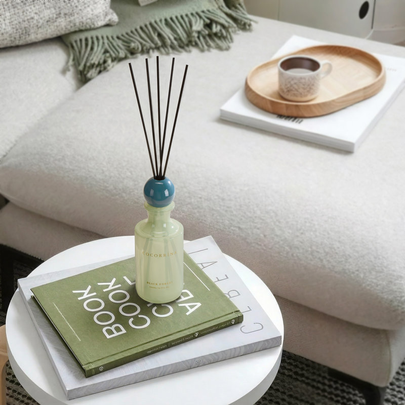 reed diffuser, Black Forest
