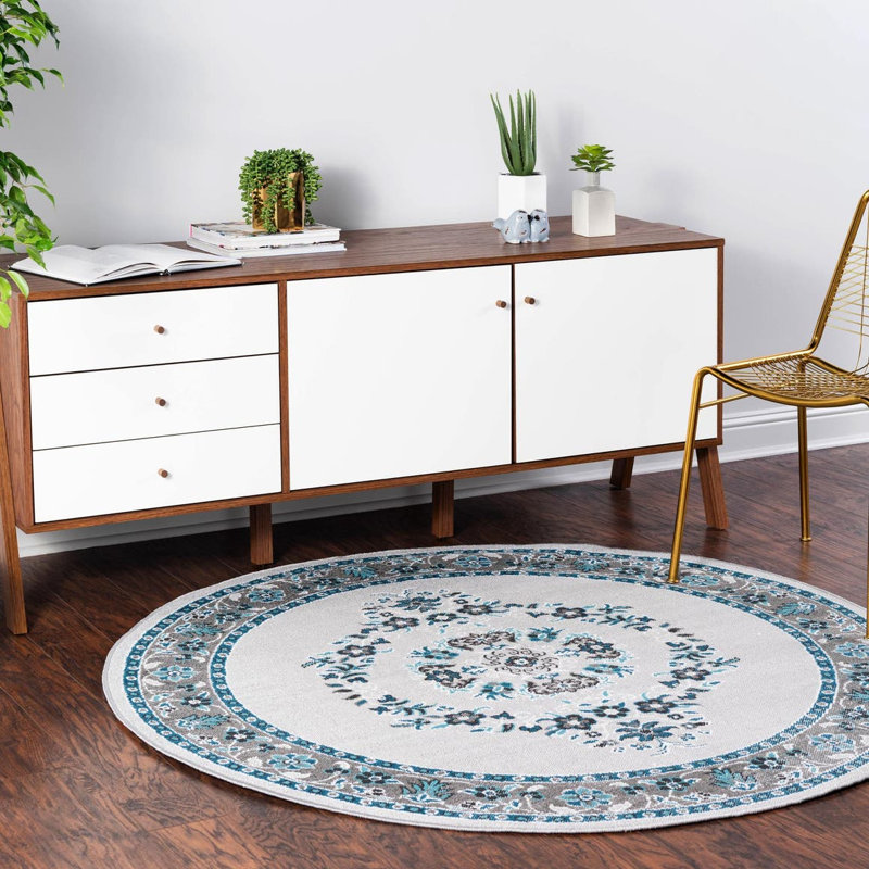 Oriental Indoor Rug, Round 5'3"