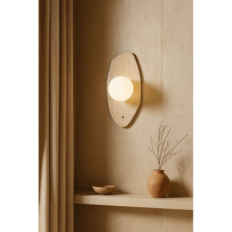 Lampe murale élégante avec corps en travertin, beige et blanc, 16,5 po x 3,9 po | Bouchon en verre, bouton marche / arrêt sur le câble, douille G9 (10 W maximum) | Éclairage élégant pour le salon, la chambre à coucher et le bureau, classé IP20