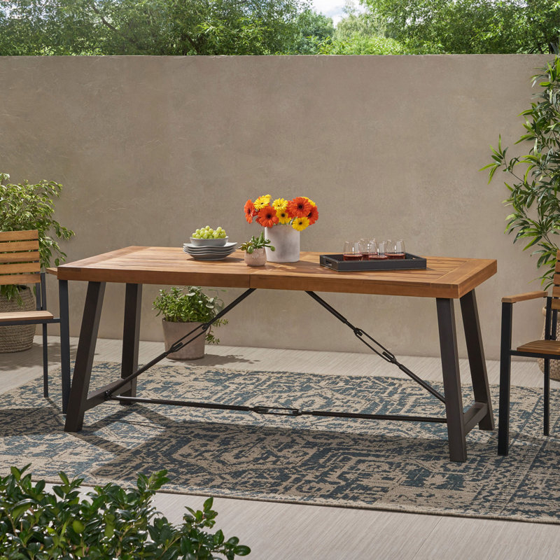 Table de salle à manger d'extérieur