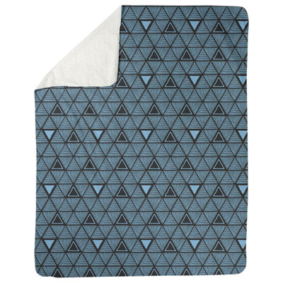 Couverture polairee triangles à la main