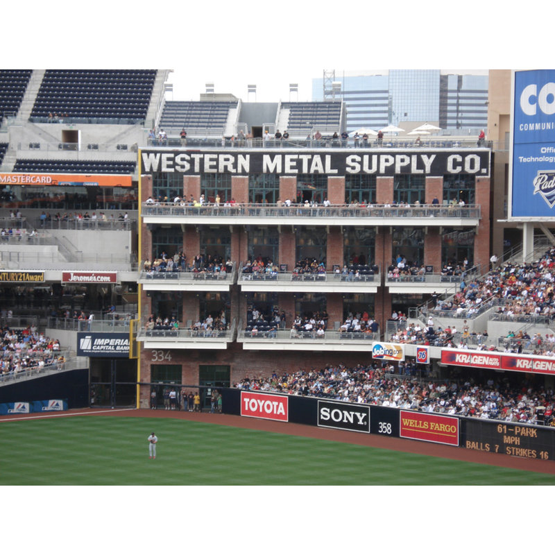 Petco Park, H 18 po x l 24 po