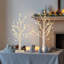 2 pièces d'arbre de table à piles avec décorations de Noël pour foyer