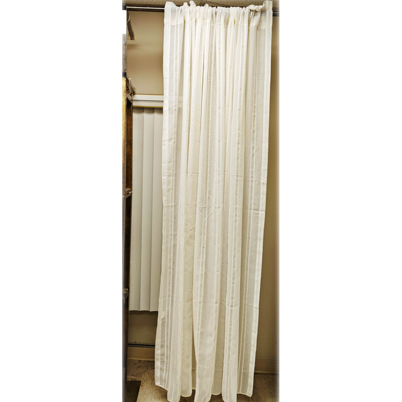 Rideau transparent en polyester Anamol