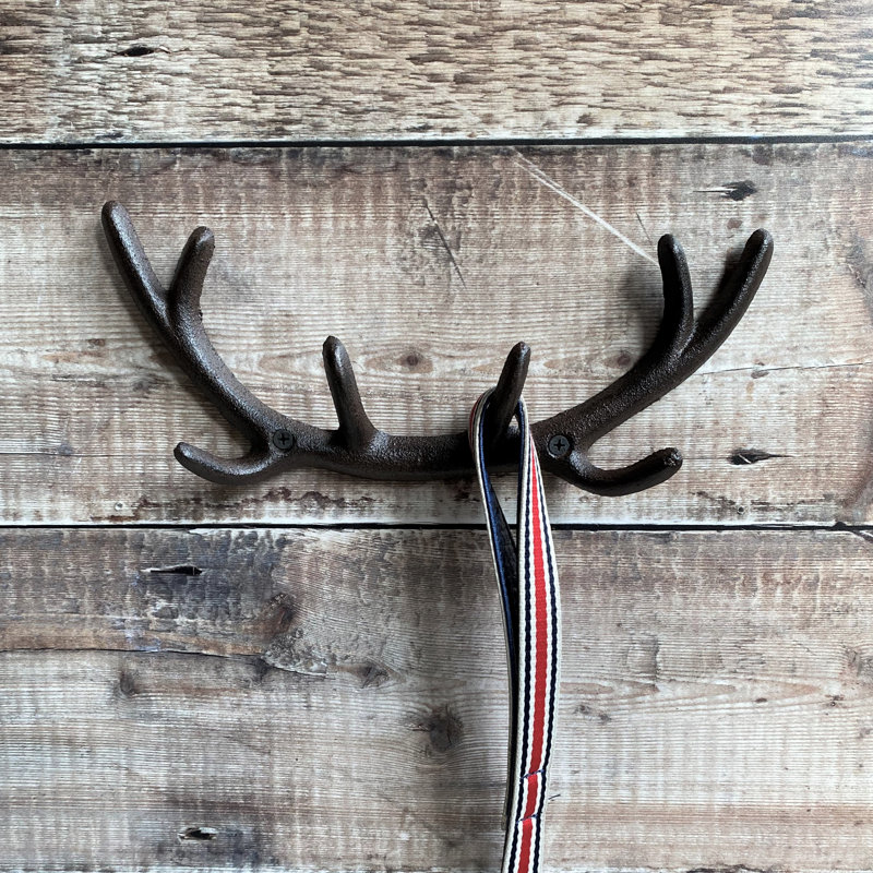 Ernbiorn Metal Wall Organizer with Key Hooks