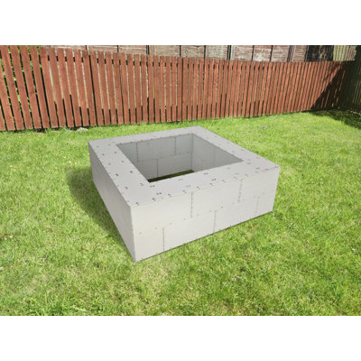 Niche Raised Garden Bed