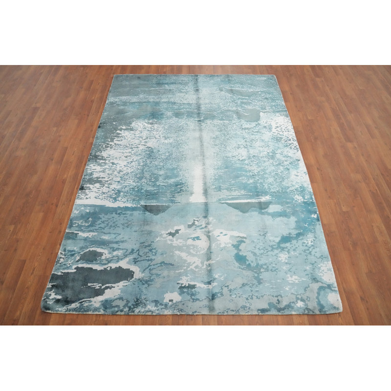Serene Ocean View Modern Rug 6x8 with Soft Blue Gradient Patterns