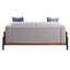 Causeuse en tissu Pelton avec finition noyer et 2 coussins décoratifs