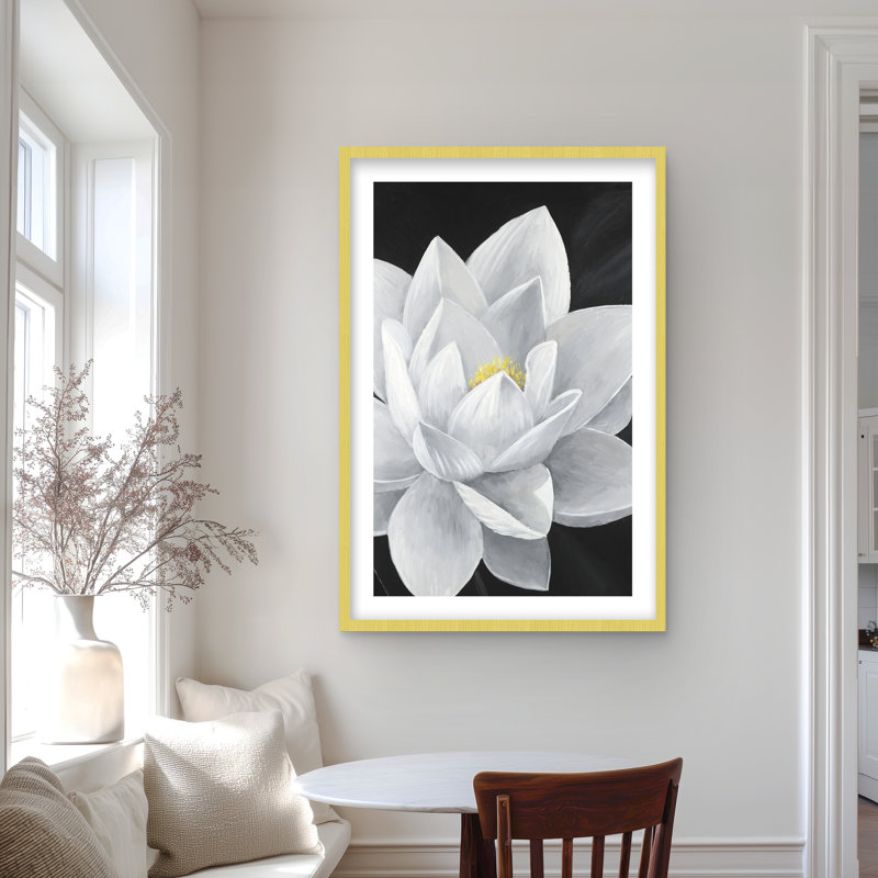 «Overhead View of Lotus Flower - Gray Flowers», reproduction encadrée