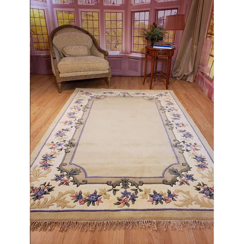 Beautiful Border Wool Oriental Indoor Rug, Rectangle 5'6" x 8'6"