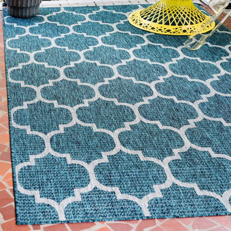 Annetrude Geometric Indoor / Outdoor Rug