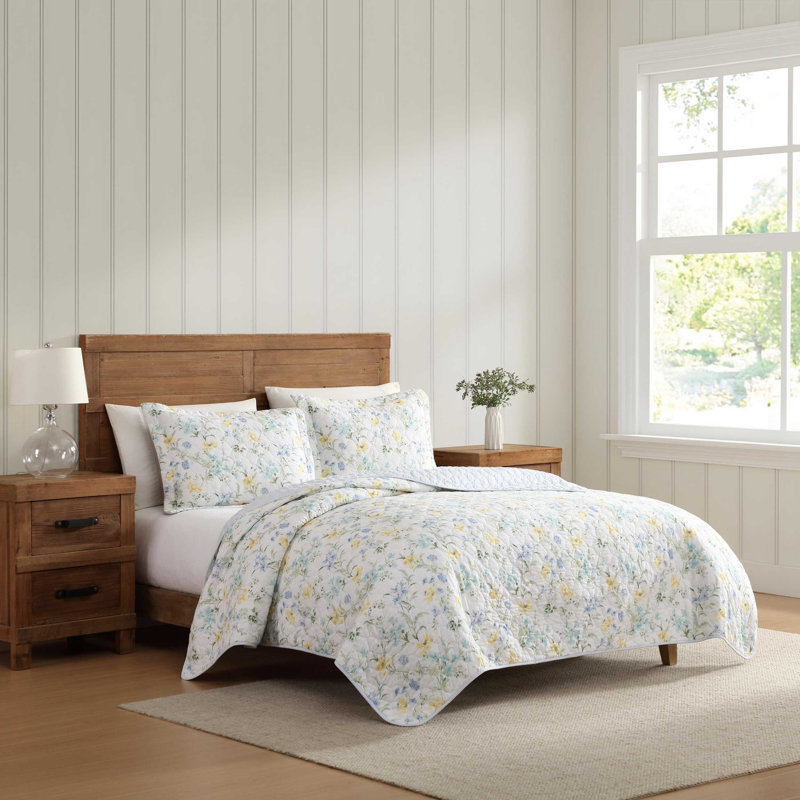 Laura Ashley Poppy Meadow Cotton Reversible Blue Quilt Set, Queen Quilt + 2 Standard Shams