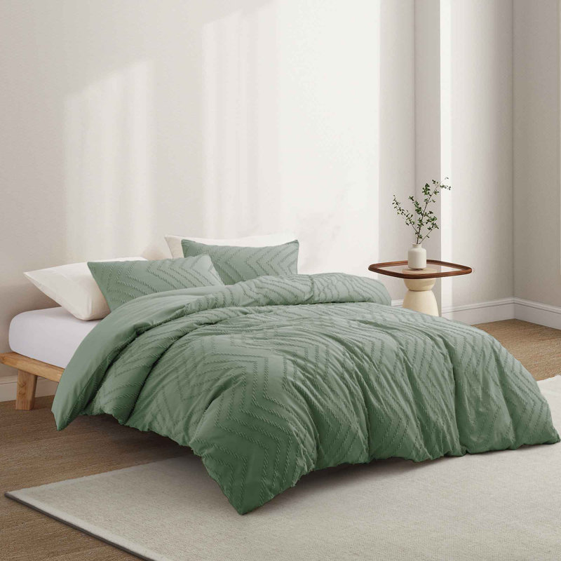Averyonna Duvet Cover, Wave Plush, Queen Duvet Cover + 2 Standard Pillowcases