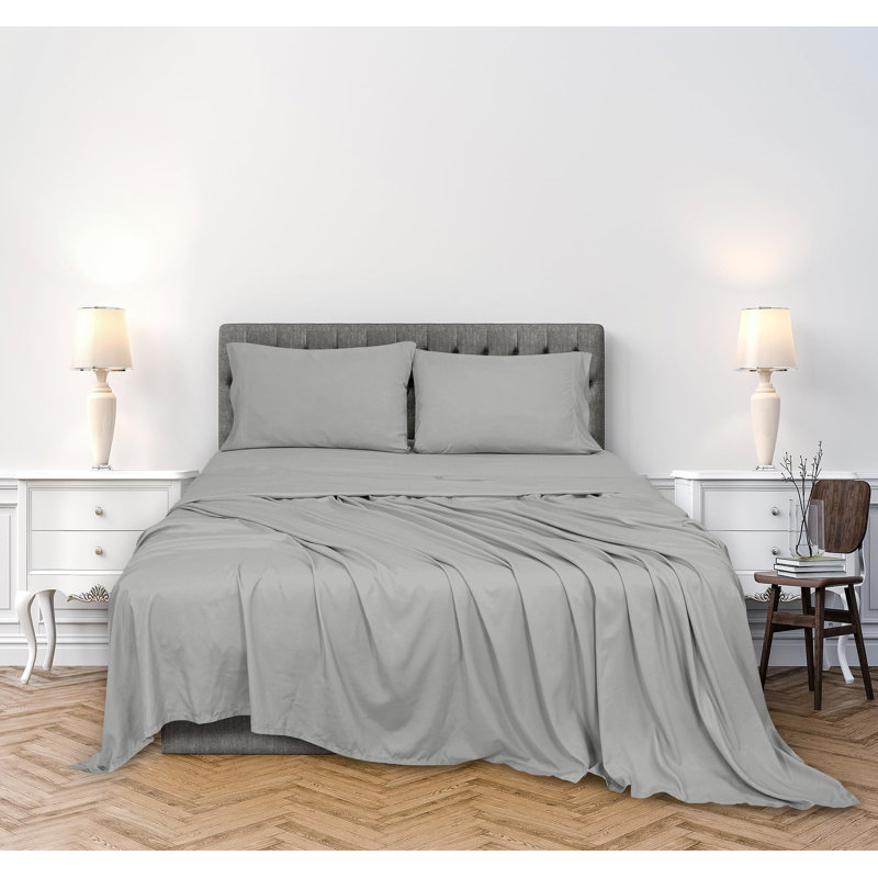 Royale Linens 300 Thread Count 100% Long Staple Combed Cotton Sheet Set - 4 Piece Bed Sheets - 1 Fitted, 1 Flat & 2 Pillow cases - Soft Cool & Crisp Sheet Set
