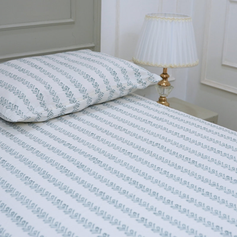 Fabdivine Pure Cotton Bedsheet Set – Handcrafted Comfort with Matching Pillow Covers, Tribal, Gray Striped, Queen Flat Sheet