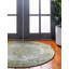 Tapis vert de style oriental-669951299