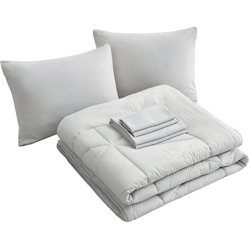 Light Gray Queen Microfiber Triangle Geometric Bed in a Bag Set