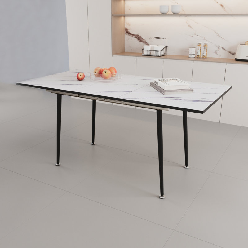 Table de salle à manger 47 po extensible à 63 po en MDF carré à motif de marbre blanc, cuisine industrielle moderne et table de salle à manger, équipée de pieds fuselés en métal noir