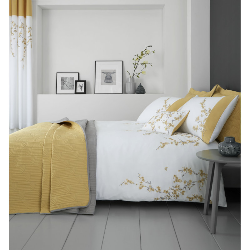 Blossom Bedspread