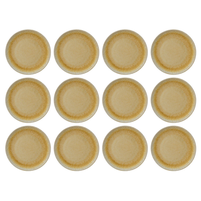 Assiettes en grès dans un glacis réactif