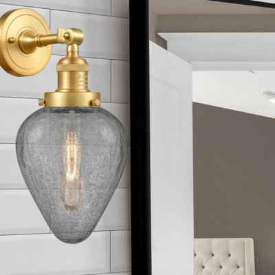 Shauna Armed Sconce