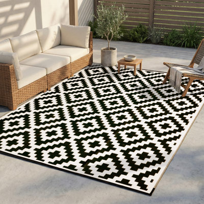 Geo Aztec Outdoor Camping Rug - Waterproof, Fade Resistant, Reversible - Recycled Plastic - Camping RV Balcony Glamping Deck Pool - Aztec Black/White