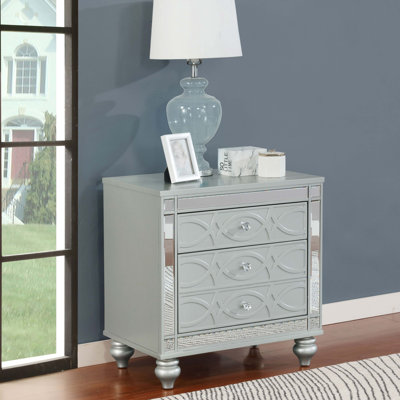 Table de chevet 2 tiroirs argentée métallique pour le rangement dans la chambre à coucher | Idée de cadeau