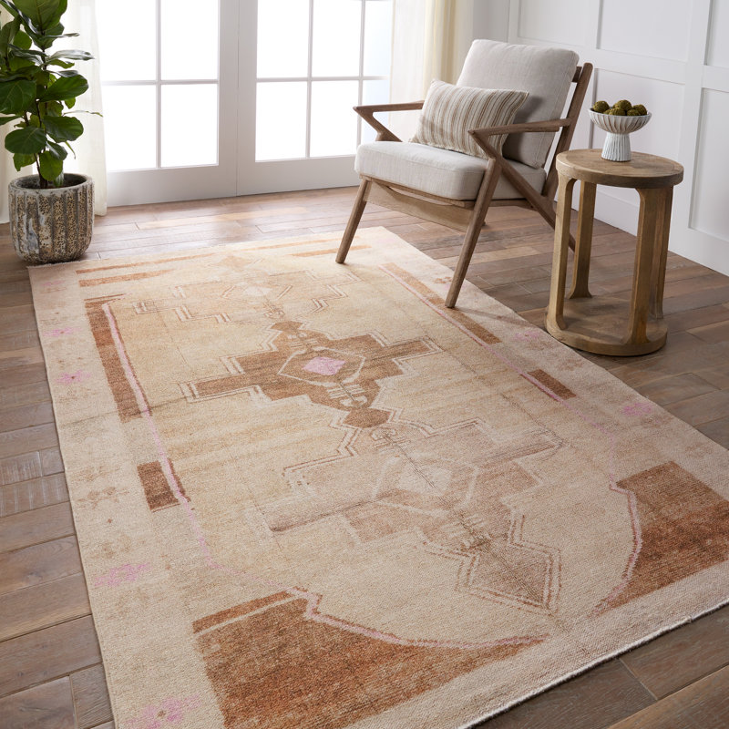 Medallion Tan/Pink Area Rug, Runner 2'6" x 8'
