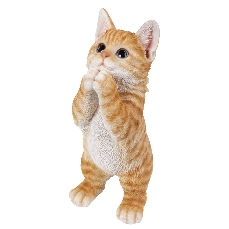 Statue de chaton marbré enjoué