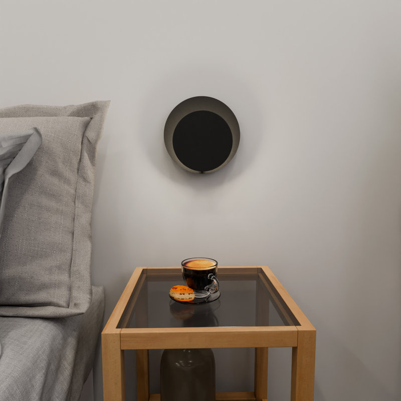 Eira Armed Sconce, Black