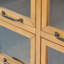 Armoire de rangement moderne 40,16 po H avec 8 portes et vitrine