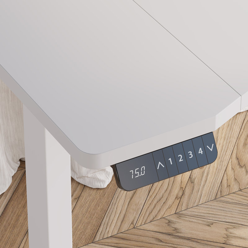 Bureau pour travailler debout courbé à hauteur réglable à deux moteurs Latysha, Blanc, H 45 po x l 63 po x P 30 po