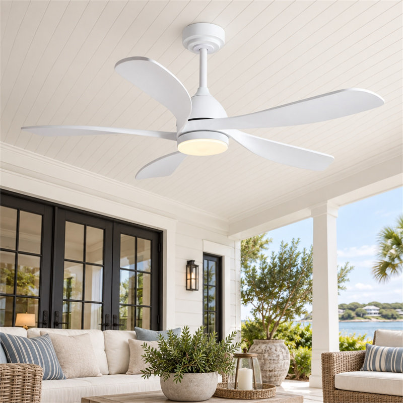 Ventilateur de plafond de style ferme moderne de 132 cm (52 ​​po) avec éclairage DEL, télécommande, 3 couleurs, 6 vitesses, réversible, moteur CC silencieux.