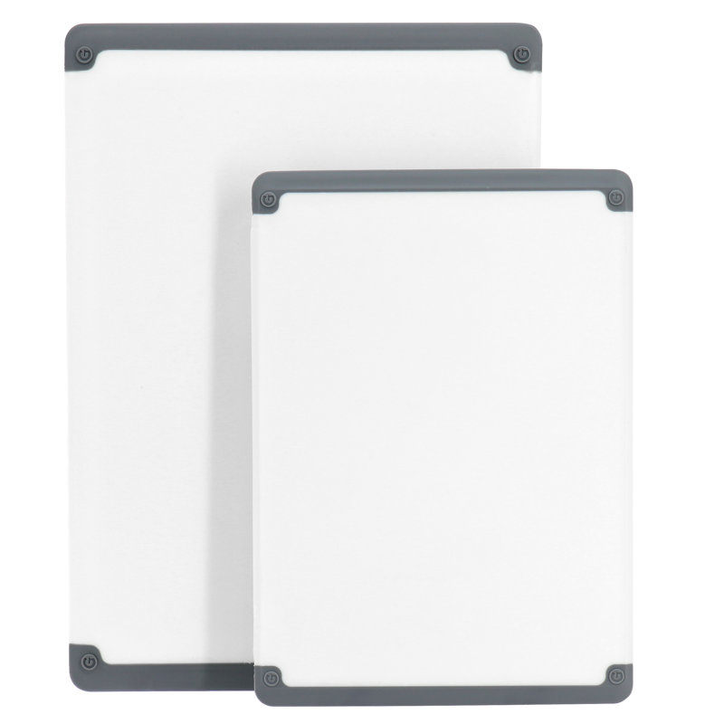 Ensemble de 2 planches à découper rectangulaires en plastique blanc avec pieds antidérapants Oster Bergen