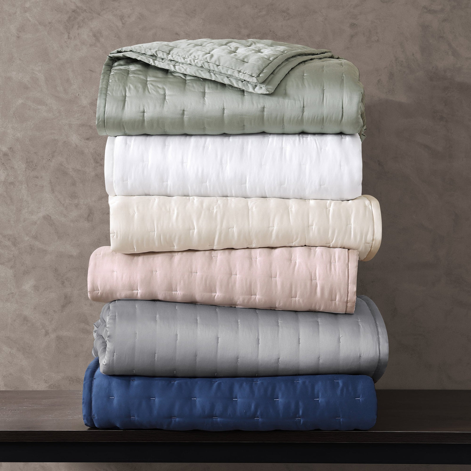 Riggi Lyocell Quilt Set, King Quilt, Gray