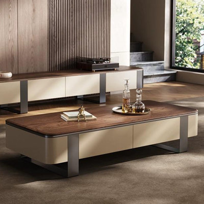 Table basse simple en bois massif