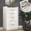 Commode 5 tiroirs avec miroir Highgloss de 50,2 po de hauteur, blanc @Trishia Mae Gurrea-1139837417