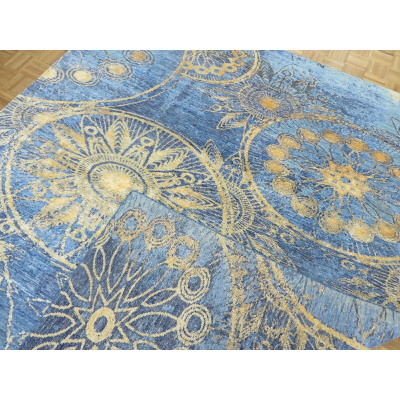 Tapis de la surface en laine bleu/doré 8 pi 1 po x 9 pi 10 po one-of-kind à la main noué la Ronson