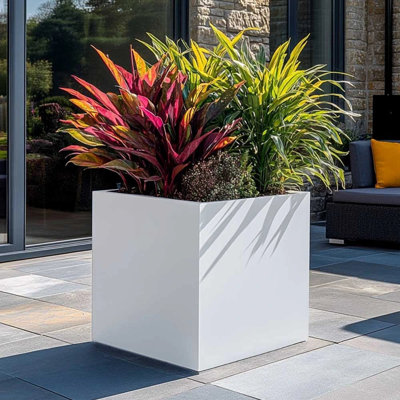 Babrow Metal Planter Box