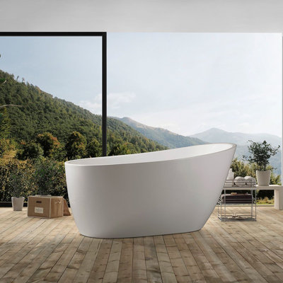66.92'' x 31.49'' Soaking Acrylic Bathtub
