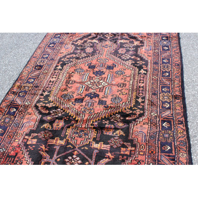 Tapis décoratif en laine noué à la main de conception unique noué à la main 1990 Rose 4 pi 6 po x 8 pi 4 po Brittoni