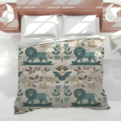 Lion With Leaf Motif Comforter