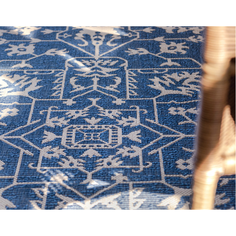 Melra Oriental Indoor / Outdoor Rug, Rectangle 7'1" x 10'