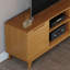 Meuble télé en bois massif pour téléviseur de 65 po ou moins Jarred-97425504