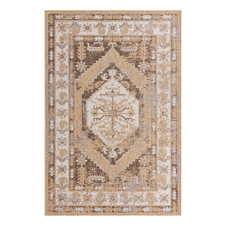 Oriental Machine Woven Polypropylene Indoor / Outdoor Area Rug in Natural